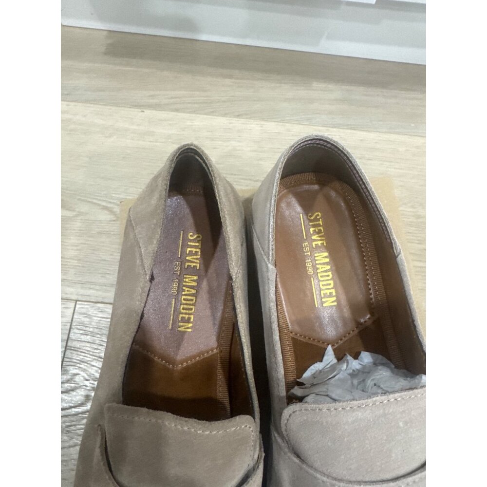 Steve Madden Mens Traviss Desert Suede Loafers Size 8.5 Beige - Picture 5 of 5